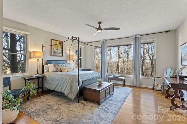 103 Bellshire Drive, Flat Rock, NC 28731