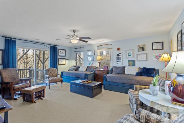 103 Bellshire Drive, Flat Rock, NC 28731