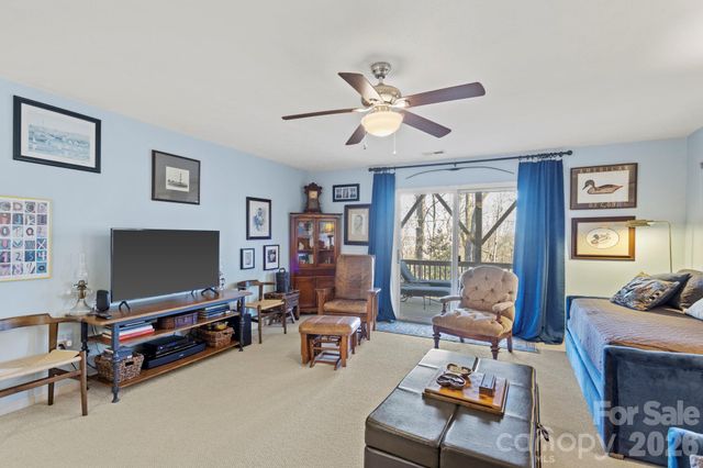 103 Bellshire Drive, Flat Rock, NC 28731