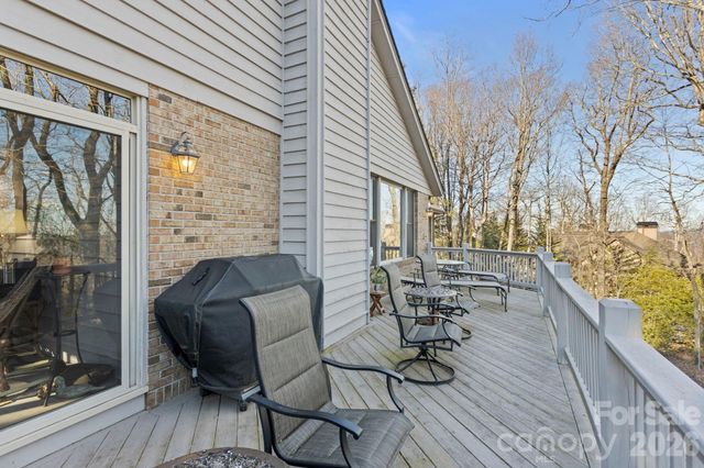 103 Bellshire Drive, Flat Rock, NC 28731