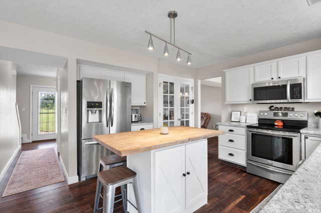 940 Voyager Way, Lafayette, IN 47909
