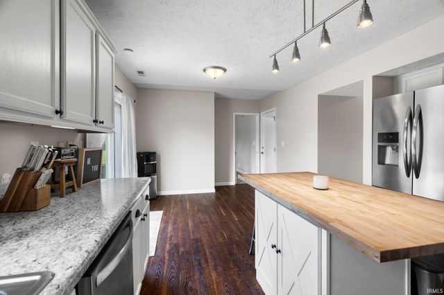 940 Voyager Way, Lafayette, IN 47909