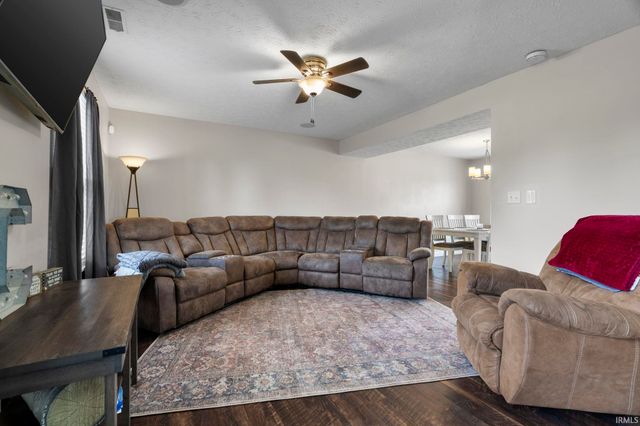 940 Voyager Way, Lafayette, IN 47909
