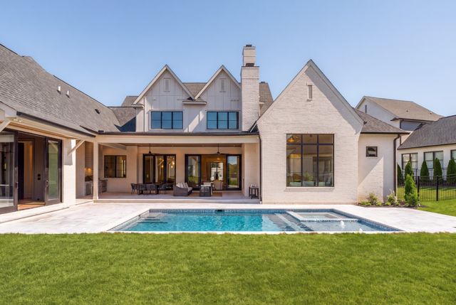 8128 Boiling Springs Pl, Brentwood, TN 37027
