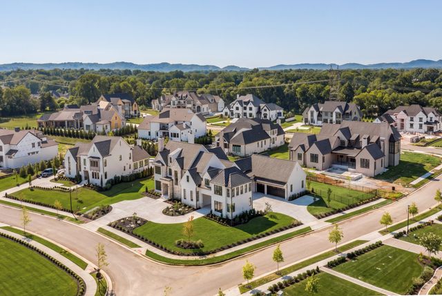 8128 Boiling Springs Pl, Brentwood, TN 37027