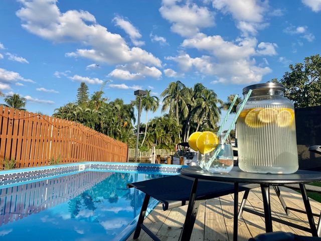 2809 SW 46th Street, Dania Beach, FL 33312