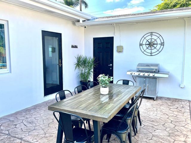 2809 SW 46th Street, Dania Beach, FL 33312