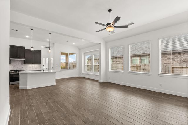 4707 Harrington Gate Drive, Texas City, TX 77590