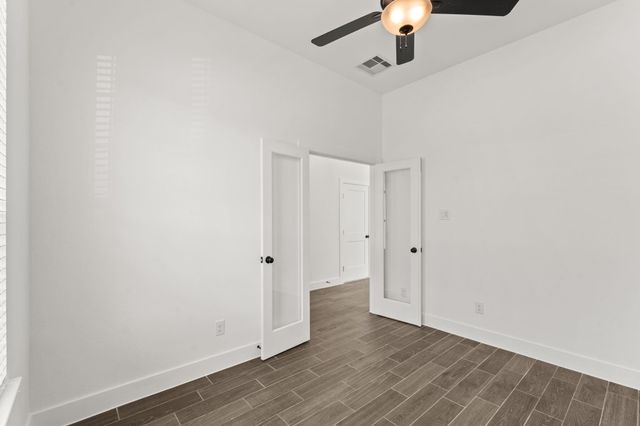 4707 Harrington Gate Drive, Texas City, TX 77590