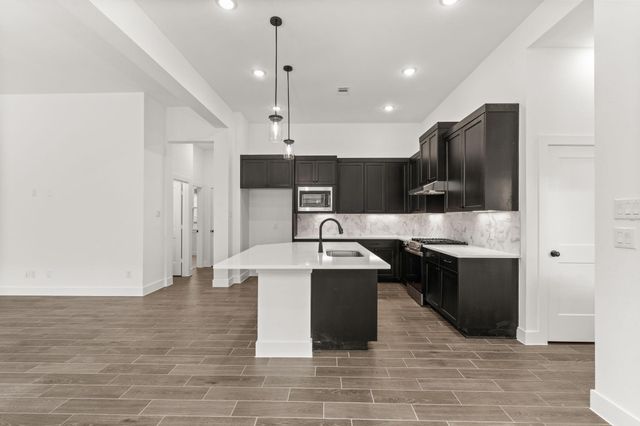 4707 Harrington Gate Drive, Texas City, TX 77590