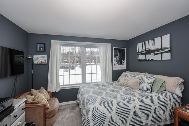 16 Molly Way, Epping, NH 03842