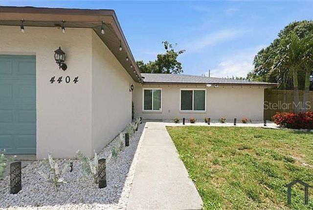 4404 MEADOW CREEK CIRCLE, Sarasota, FL 34233