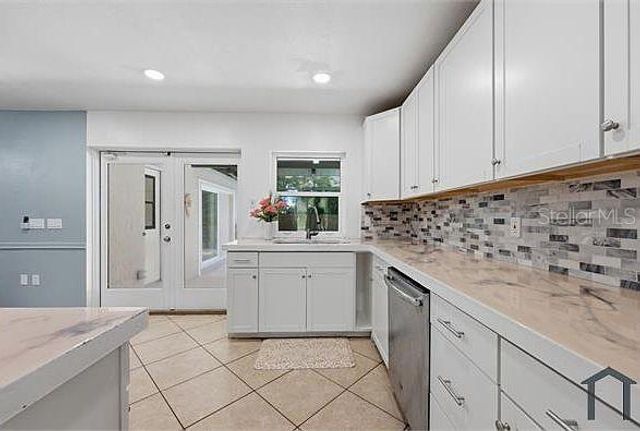 4404 MEADOW CREEK CIRCLE, Sarasota, FL 34233