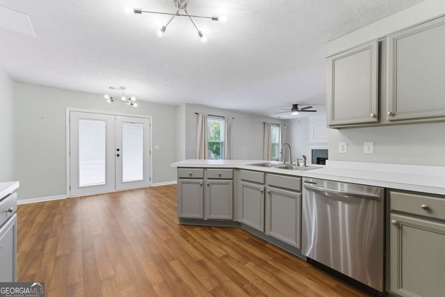 1360 SW Lamont Drive, Mableton, GA 30126