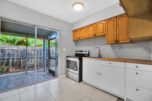 1515 NW 2nd Ave, Fort Lauderdale, FL 33311