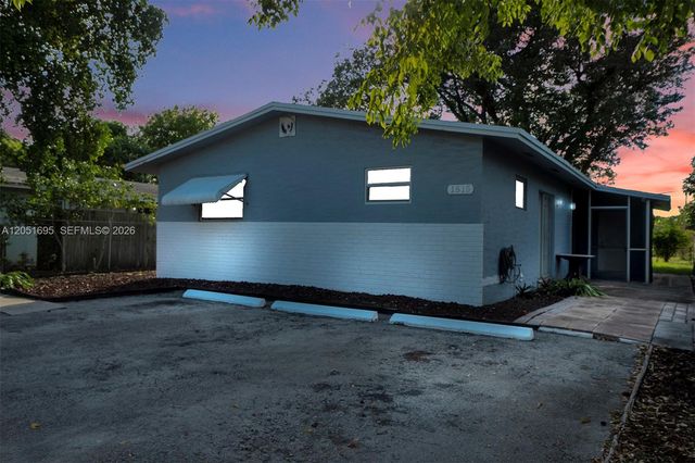 1515 NW 2nd Ave, Fort Lauderdale, FL 33311