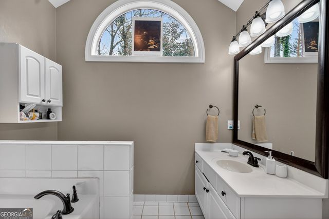 102 Cameron Pointe Drive, Lagrange, GA 30240