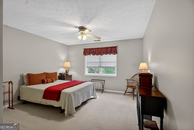 102 Cameron Pointe Drive, Lagrange, GA 30240