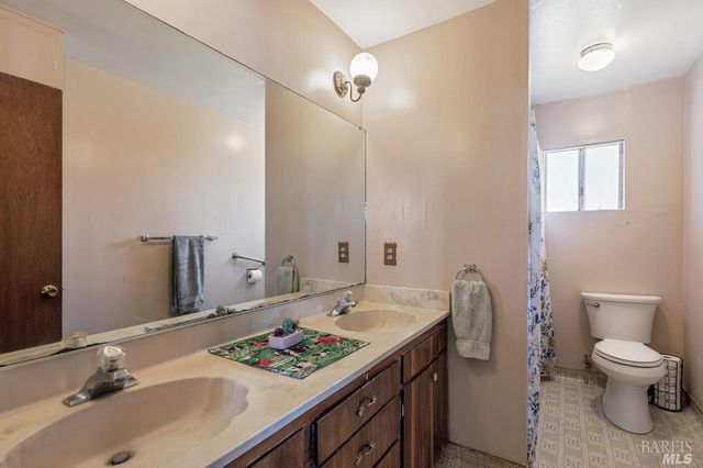 4091 Lakeville Hwy, Petaluma, CA 94954