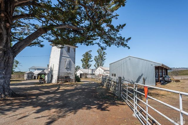 4091 Lakeville Hwy, Petaluma, CA 94954