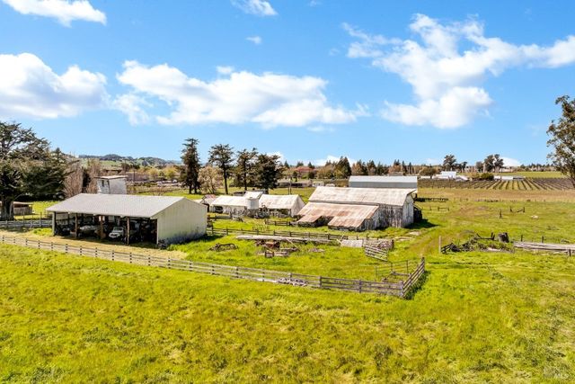 4091 Lakeville Hwy, Petaluma, CA 94954