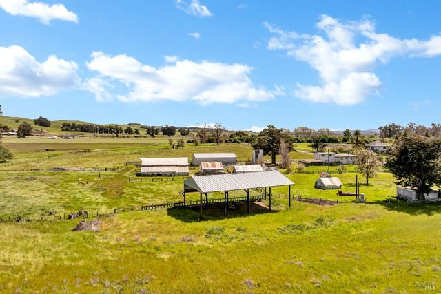 4091 Lakeville Hwy, Petaluma, CA 94954