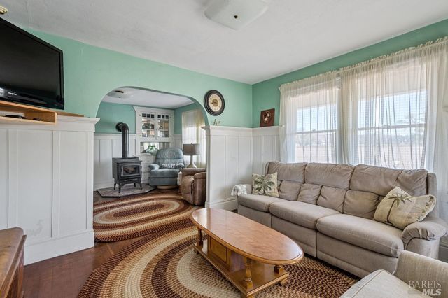 4091 Lakeville Hwy, Petaluma, CA 94954