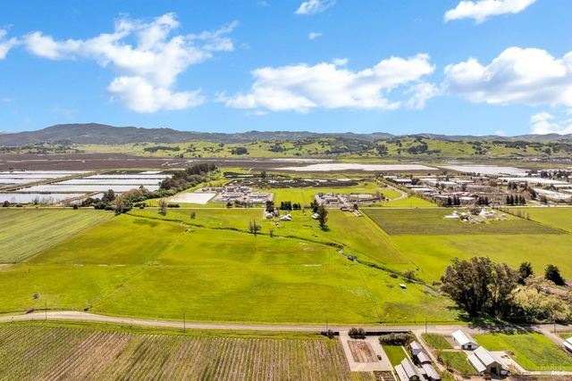 4091 Lakeville Hwy, Petaluma, CA 94954