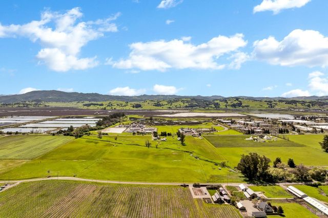 4091 Lakeville Hwy, Petaluma, CA 94954