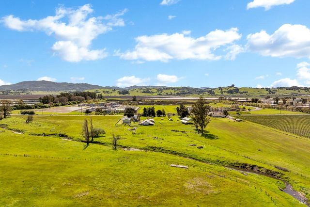 4091 Lakeville Hwy, Petaluma, CA 94954