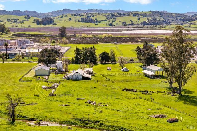 4091 Lakeville Hwy, Petaluma, CA 94954