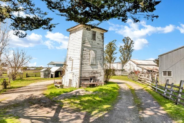 4091 Lakeville Hwy, Petaluma, CA 94954