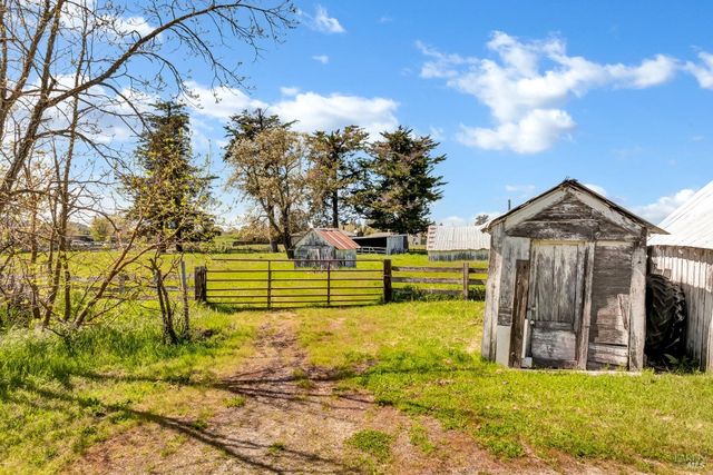 4091 Lakeville Hwy, Petaluma, CA 94954