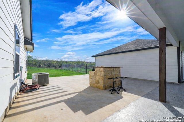 3250 Sandy Elm, La Vernia, TX 78121