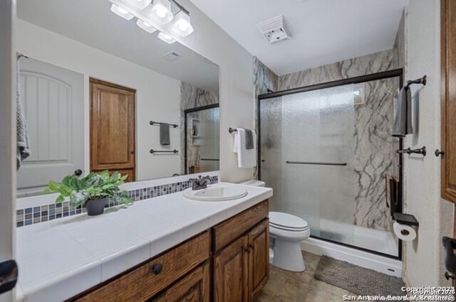 3250 Sandy Elm, La Vernia, TX 78121