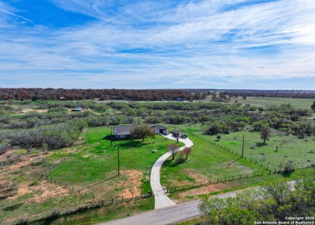 3250 Sandy Elm, La Vernia, TX 78121