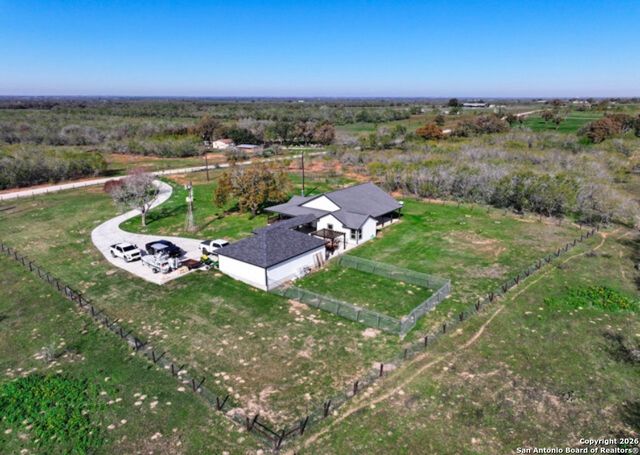 3250 Sandy Elm, La Vernia, TX 78121