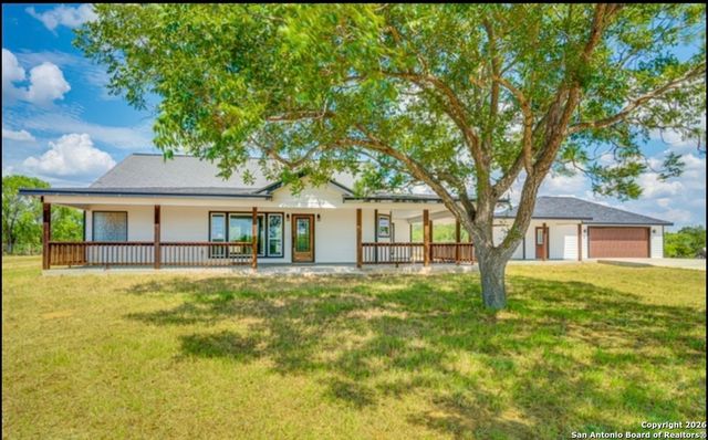 3250 Sandy Elm, La Vernia, TX 78121