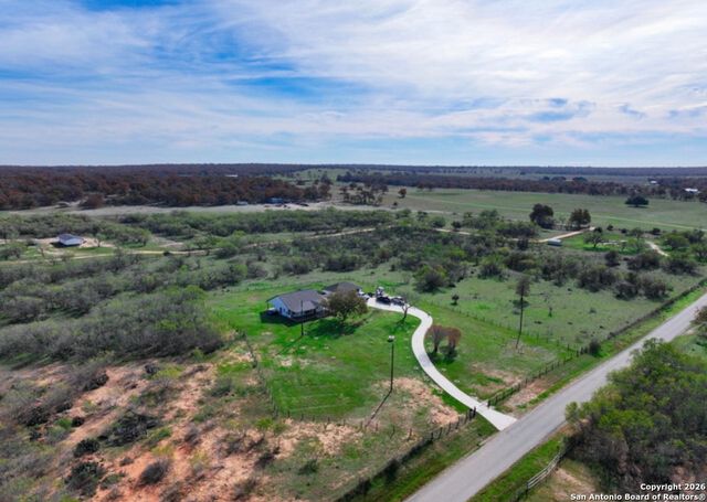 3250 Sandy Elm, La Vernia, TX 78121