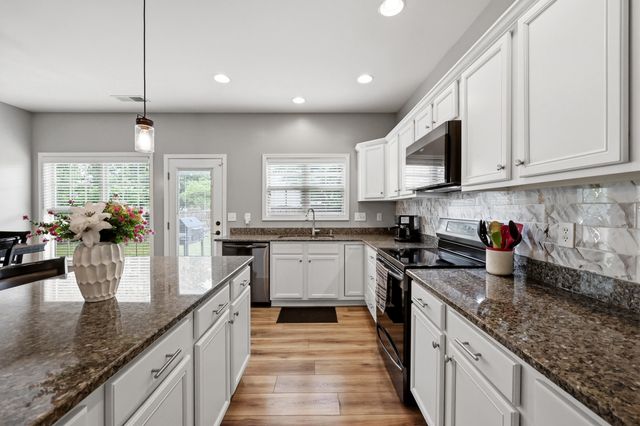 2849 Satin Leaf Park, Lexington, KY 40511