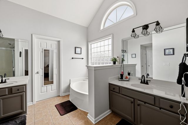 2849 Satin Leaf Park, Lexington, KY 40511