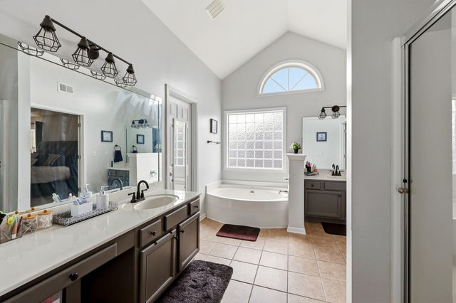 2849 Satin Leaf Park, Lexington, KY 40511
