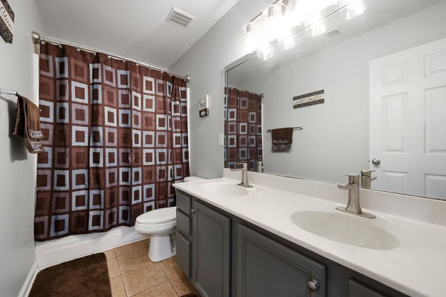 2849 Satin Leaf Park, Lexington, KY 40511