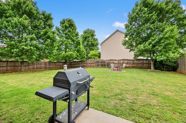 2849 Satin Leaf Park, Lexington, KY 40511