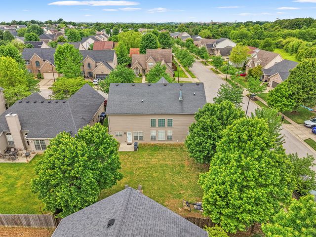 2849 Satin Leaf Park, Lexington, KY 40511