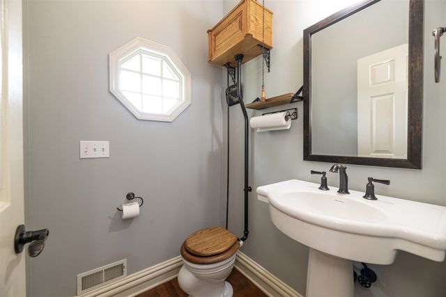 7942 S 12th Street, Kalamazoo, MI 49009