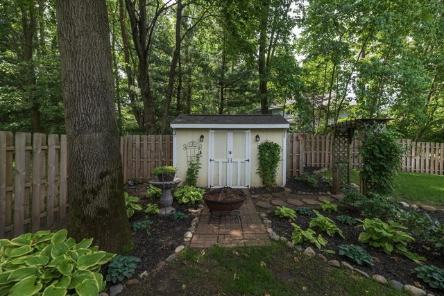 7942 S 12th Street, Kalamazoo, MI 49009