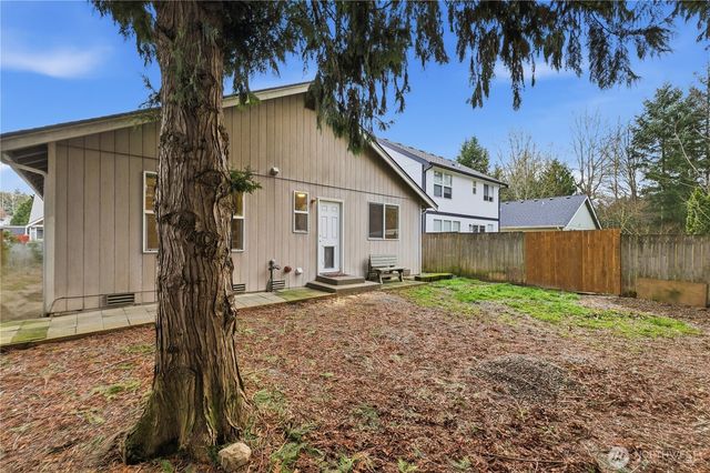 8018 65th Drive NE, Marysville, WA 98270