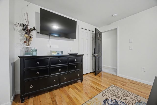 42 Kendall Pond Road, Derry, NH 03038