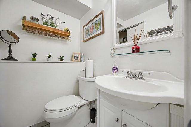 42 Kendall Pond Road, Derry, NH 03038